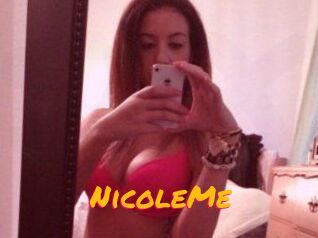 NicoleMe